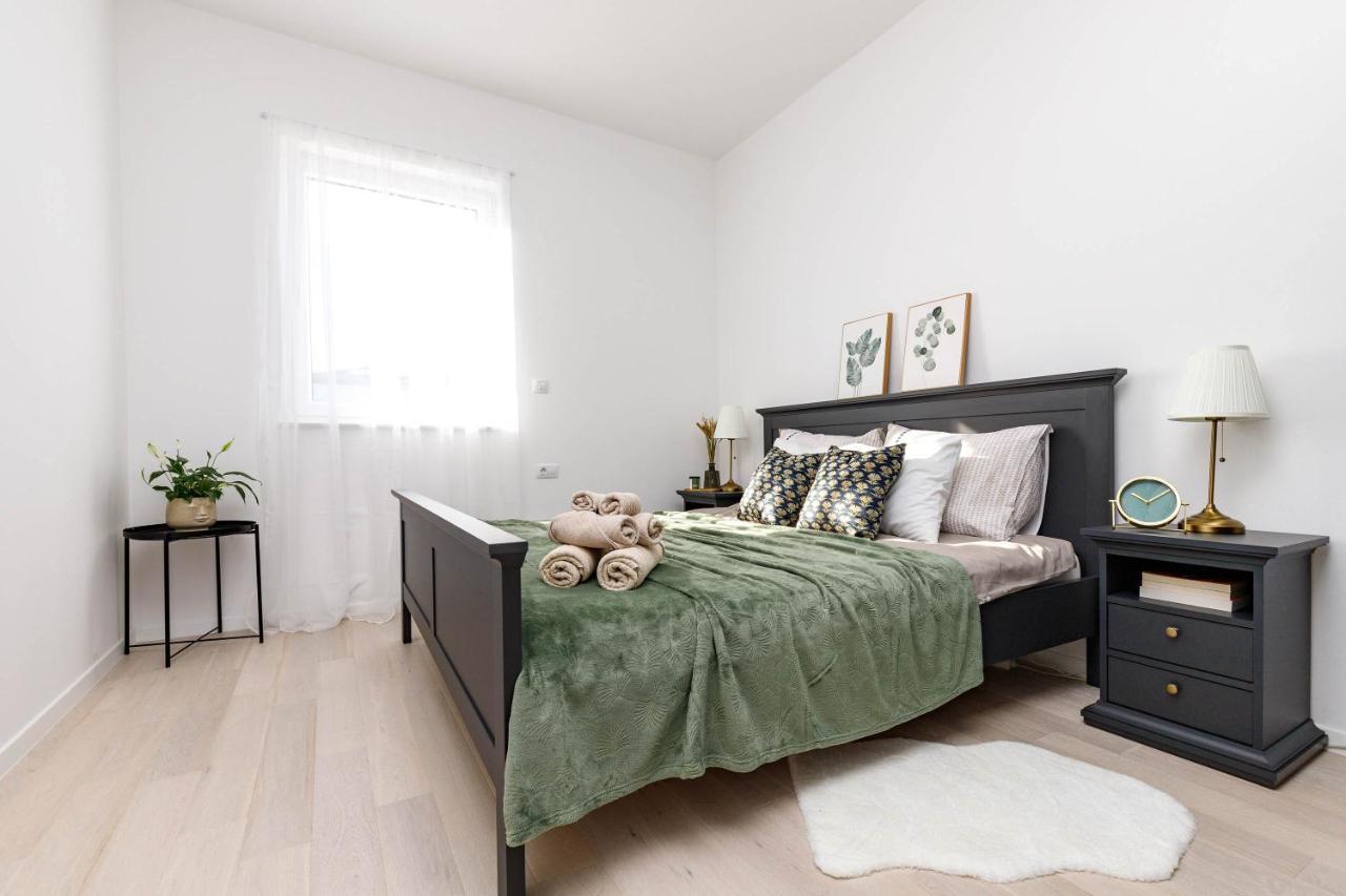 Apartment Klara Krk Town Eksteriør billede